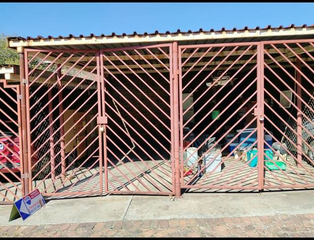 2 BEDROOM TOWNHOUSE FOR SALE IN KEMPTON PARK EXT 5